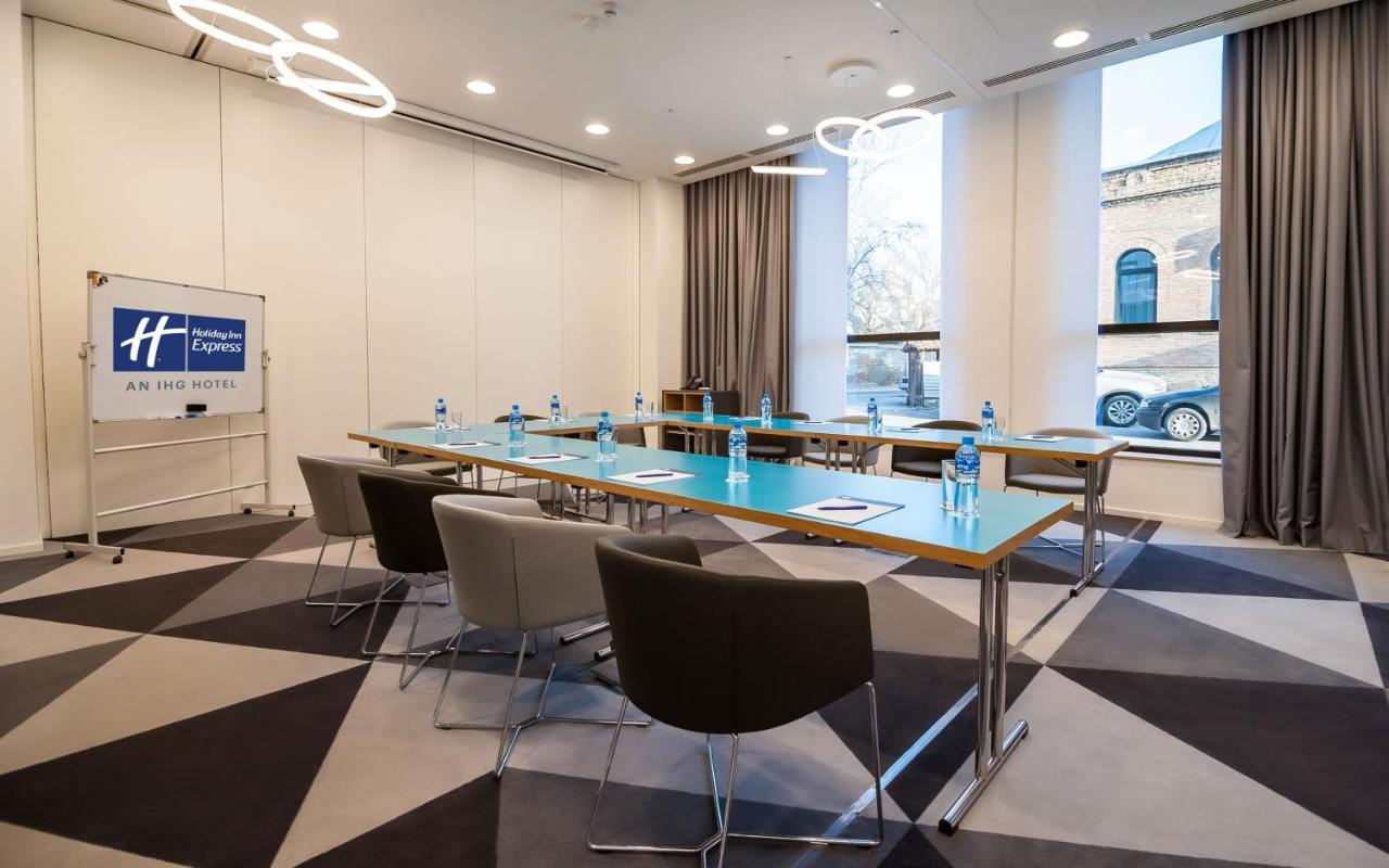 Holiday Inn Express Tbilisi Avlabari By Ihg Extérieur photo