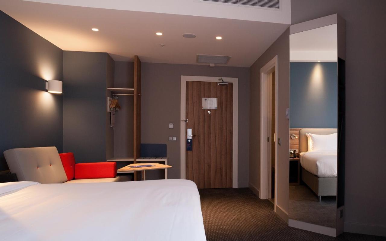Holiday Inn Express Tbilisi Avlabari By Ihg Extérieur photo