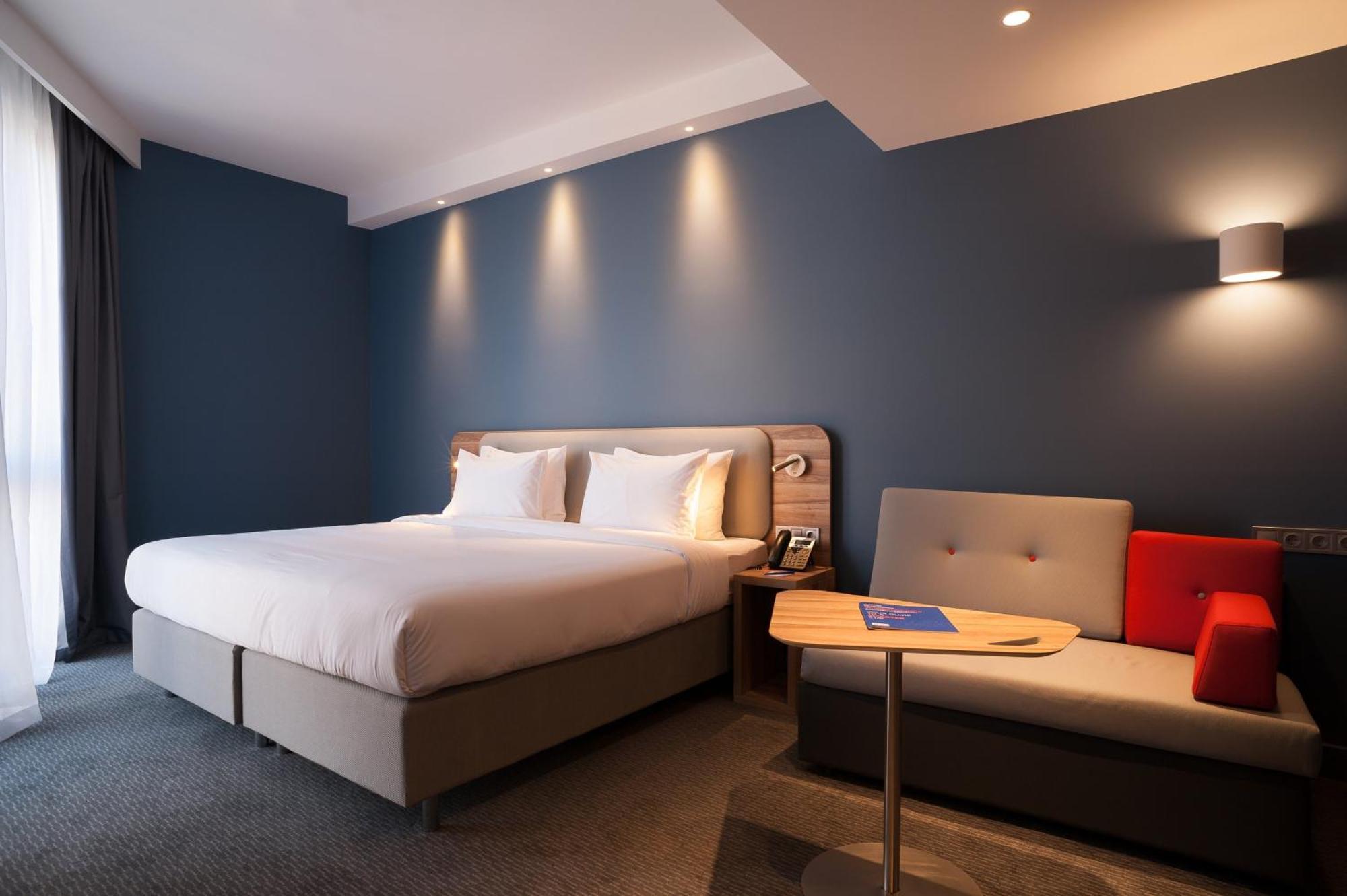 Holiday Inn Express Tbilisi Avlabari By Ihg Extérieur photo