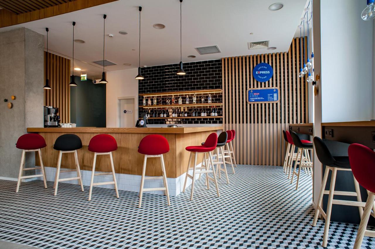 Holiday Inn Express Tbilisi Avlabari By Ihg Extérieur photo